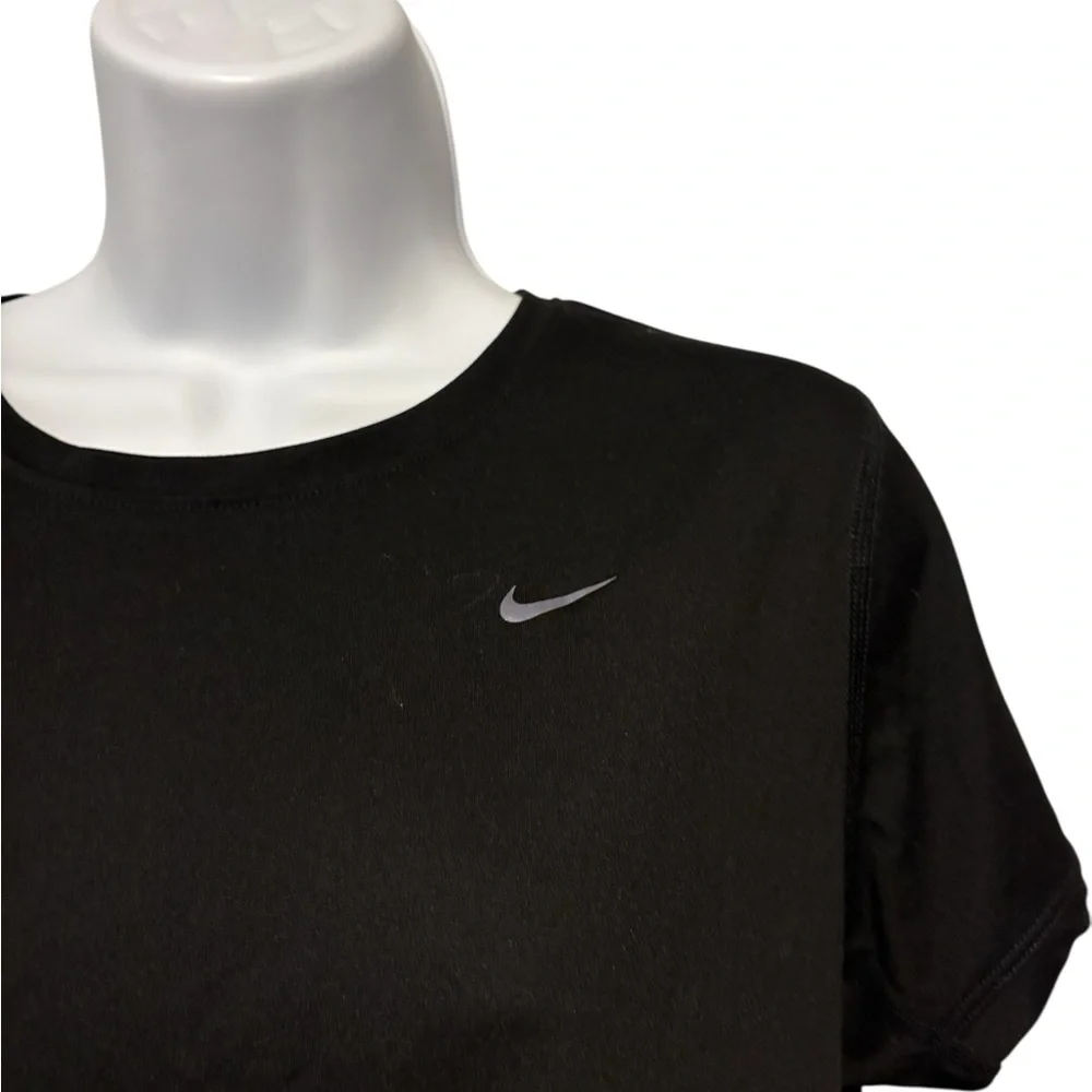 Women’s Nike Running DriFit Black Short Sleeve Tee Size L